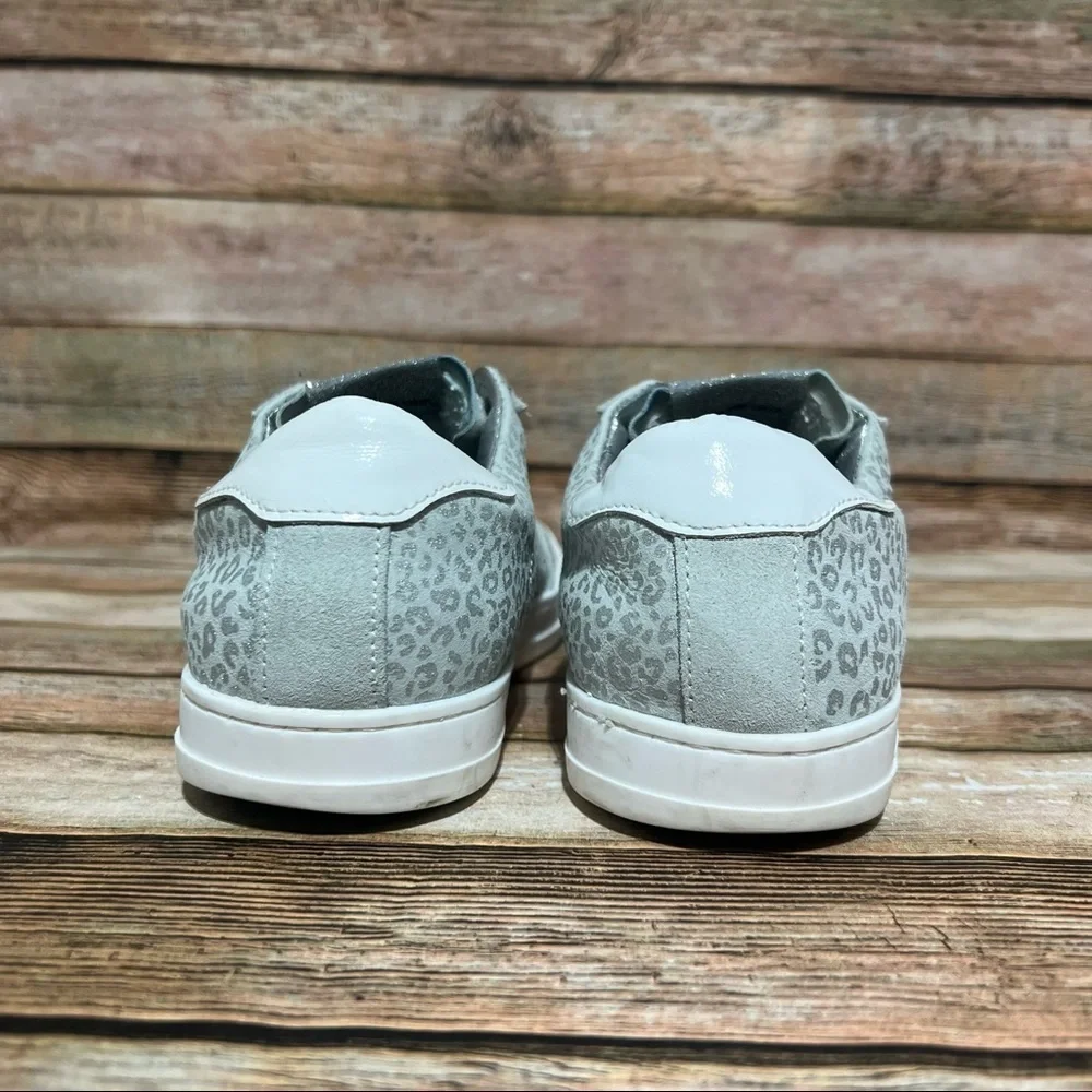 P448 John Low Top Sneakers - Picture 7 of 10